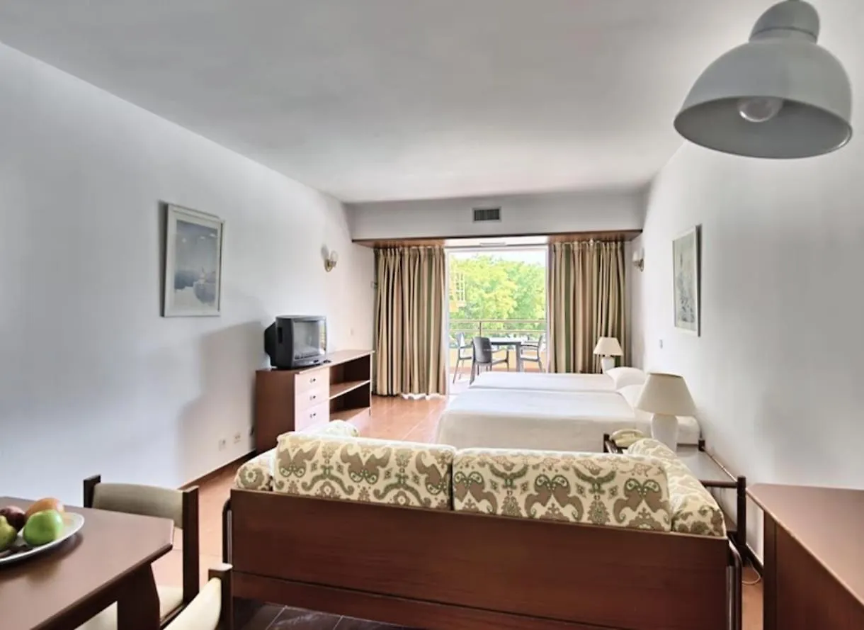 Dom Pedro Portobelo Vilamoura - One Bedroom Apartment - 20-27 July Aparthotel
